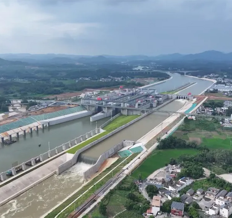 Pinglu Canal Opens to Navigation, Built and Supported by LiuGong